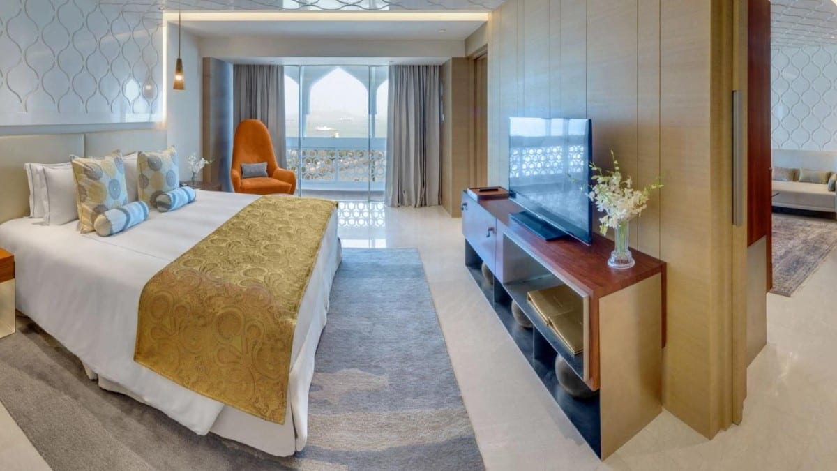 Bedroom at The Taj Mahal Tower, Mumbai
