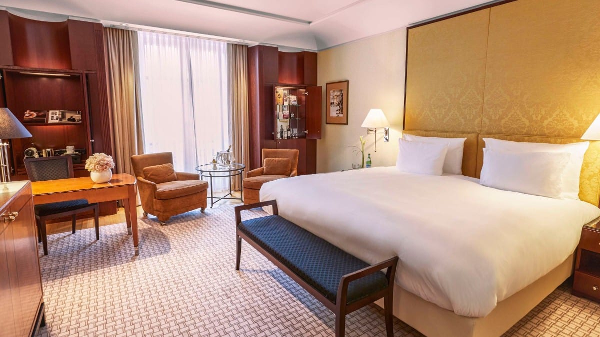 Schlafzimmer im Hotel Adlon Kempinski Berlin