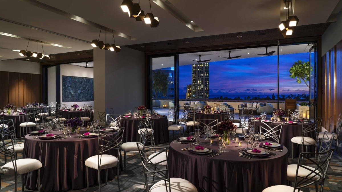 Restaurant in den The Ritz-Carlton Residences, Waikiki Beach