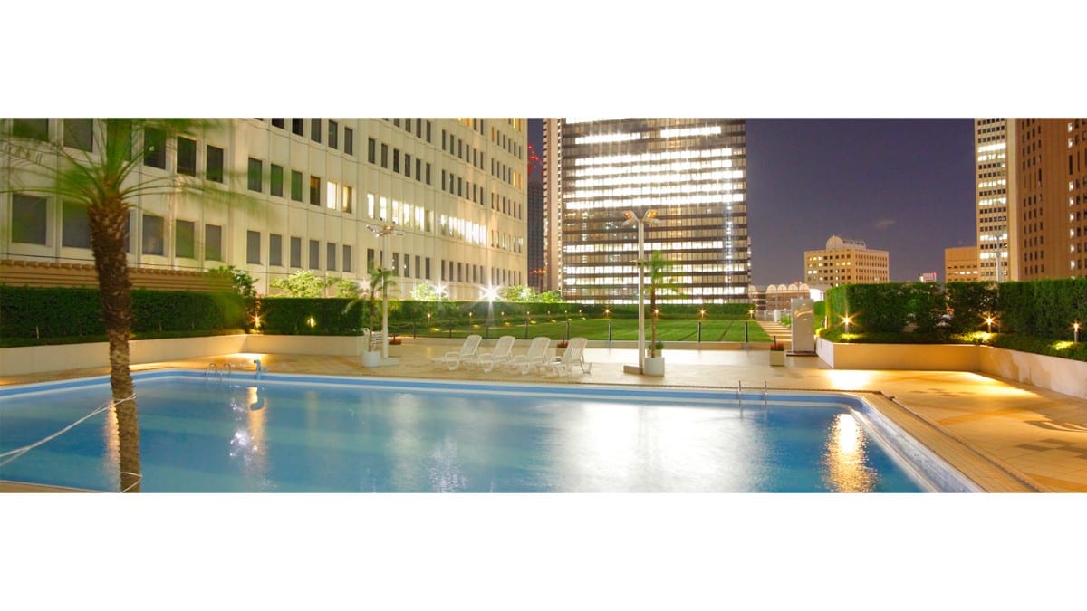 Pool at Keio Plaza Hotel Tokyo