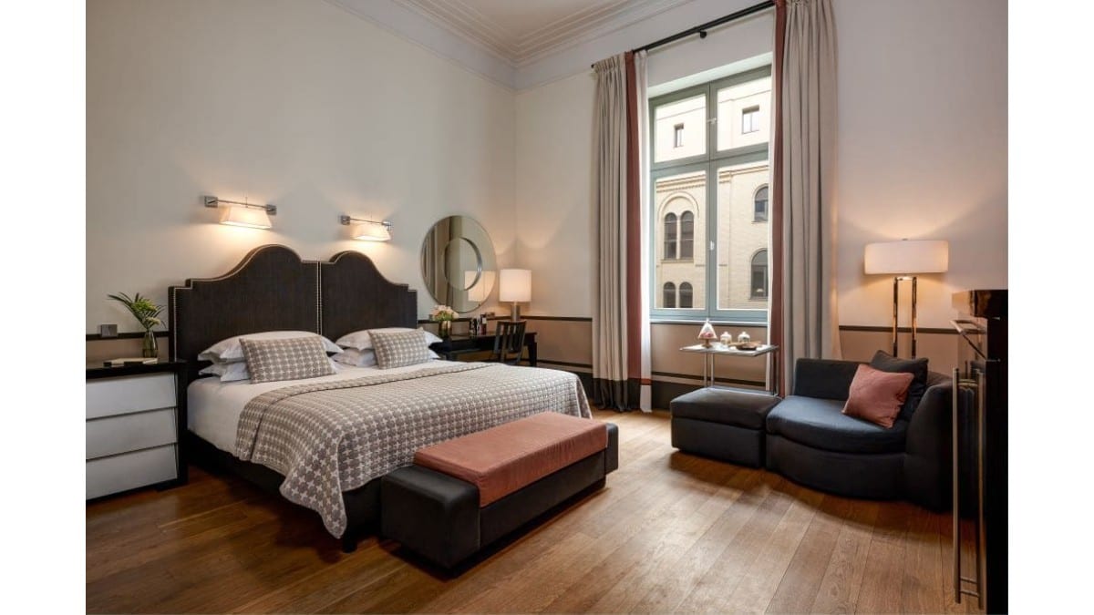 Schlafzimmer im Rocco Forte Hotel de Rome