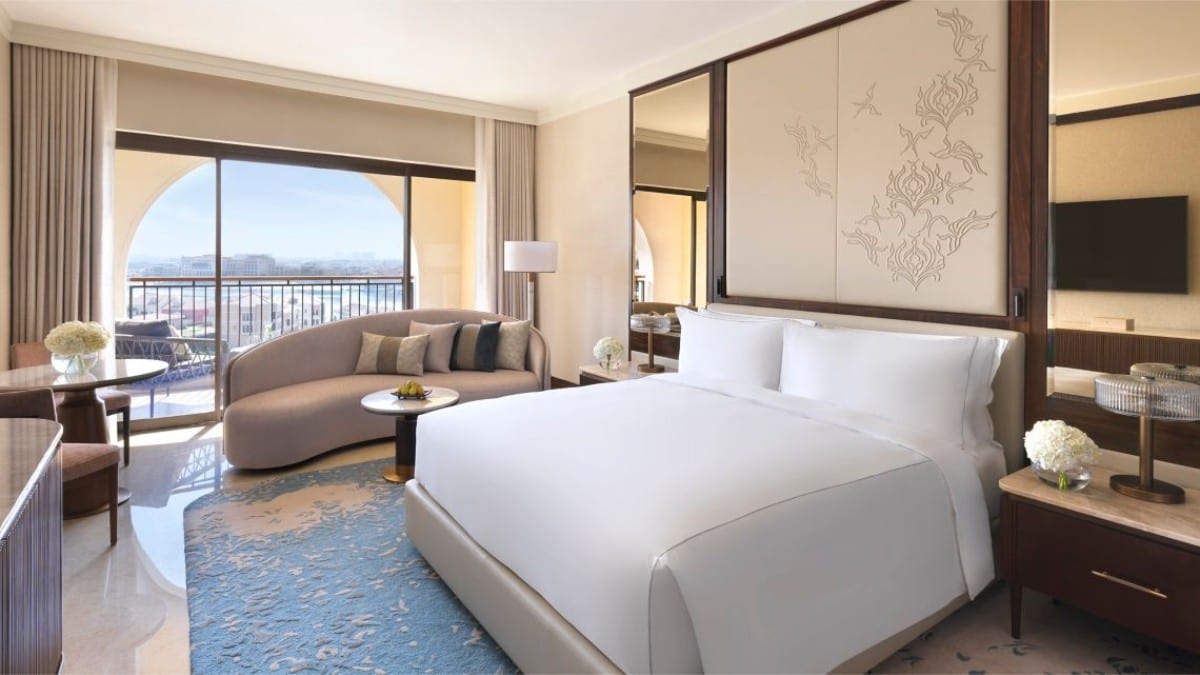 Schlafzimmer im The Ritz-Carlton Abu Dhabi, Grand Canal