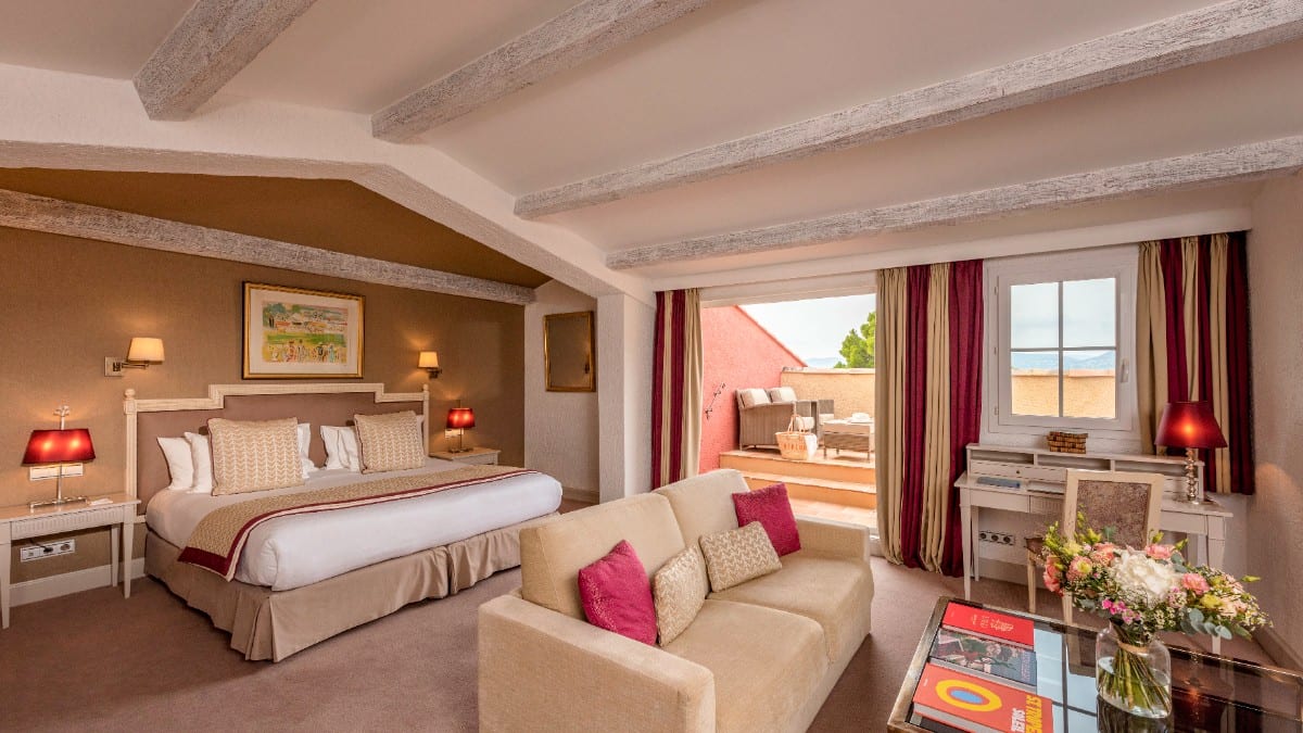 Bedroom at Hotel Byblos Saint-Tropez