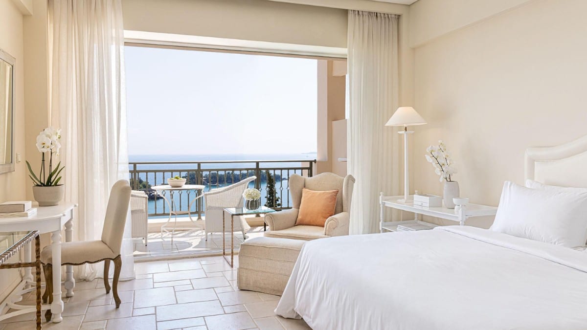 Schlafzimmer im Grecotel Eva Palace