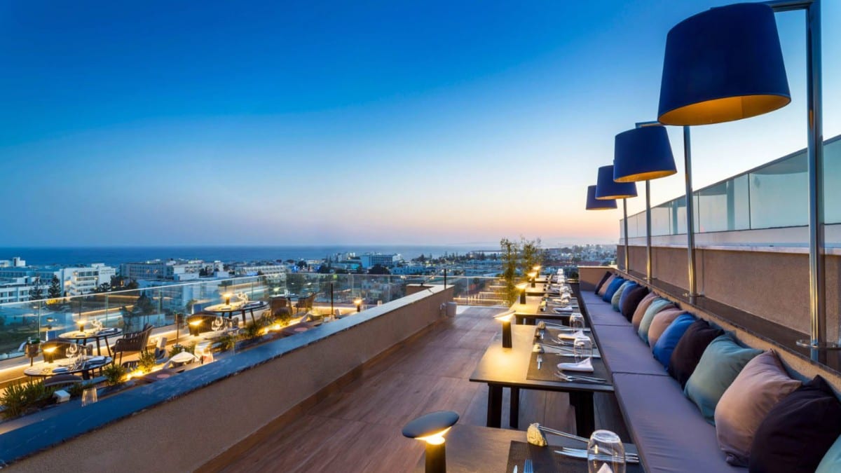 Bar im Amanti, MadeForTwo Hotels - Ayia Napa