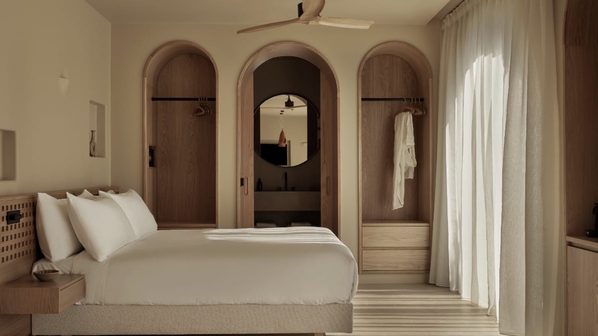 Schlafzimmer im Tella Thera: A Nature-inspired Boutique Retreat