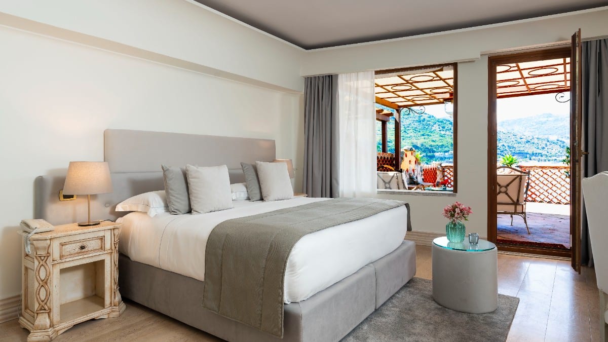 Bedroom at Atlantis Bay