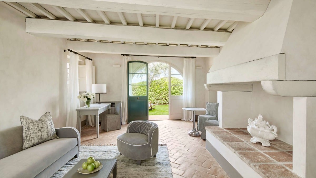 Room at Como Castello Del Nero