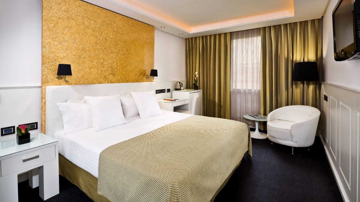 Bedroom at Hotel Colón Gran Meliá - the Leading Hotels of the World