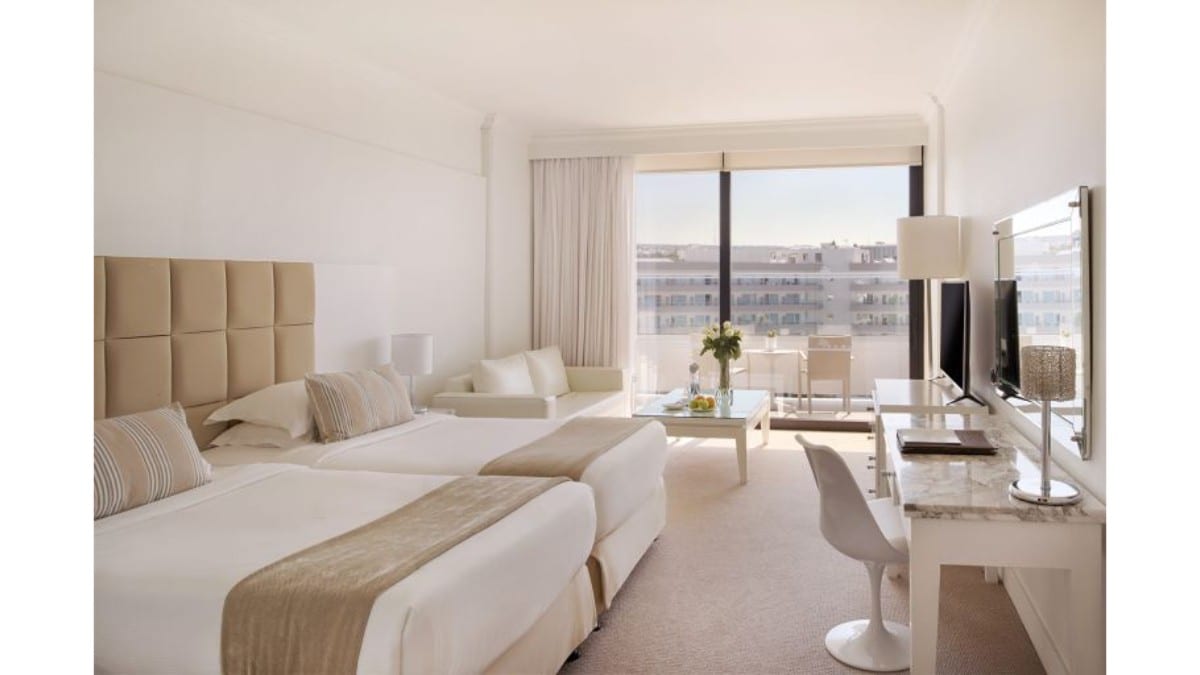 Schlafzimmer im Grecian Bay