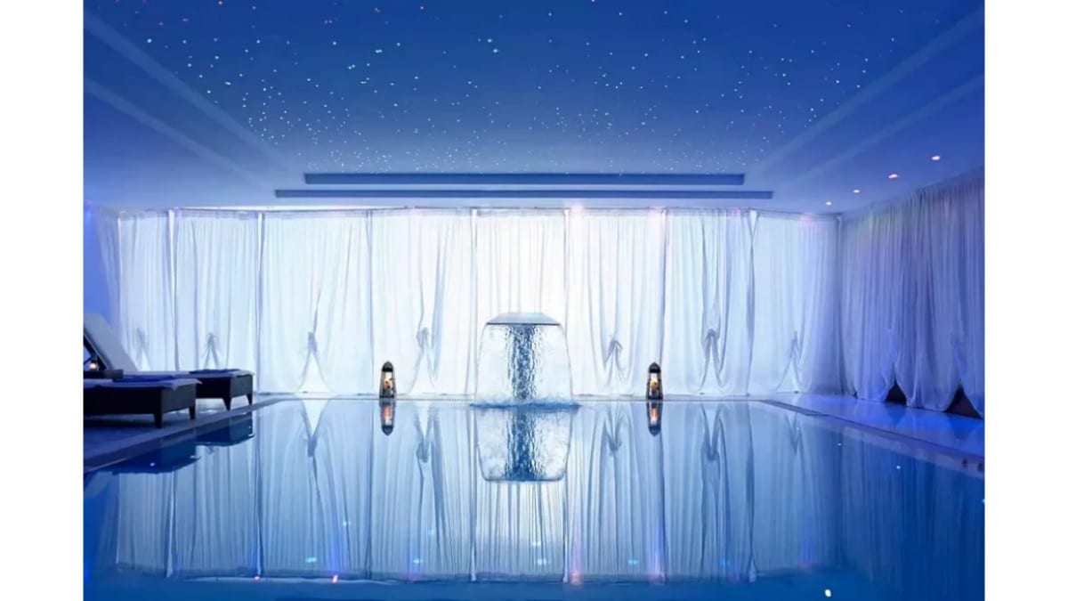 Pool im Roda Beach Resort & Spa
