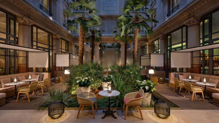 Prince de Galles, a Luxury Collection Hotel, Paris