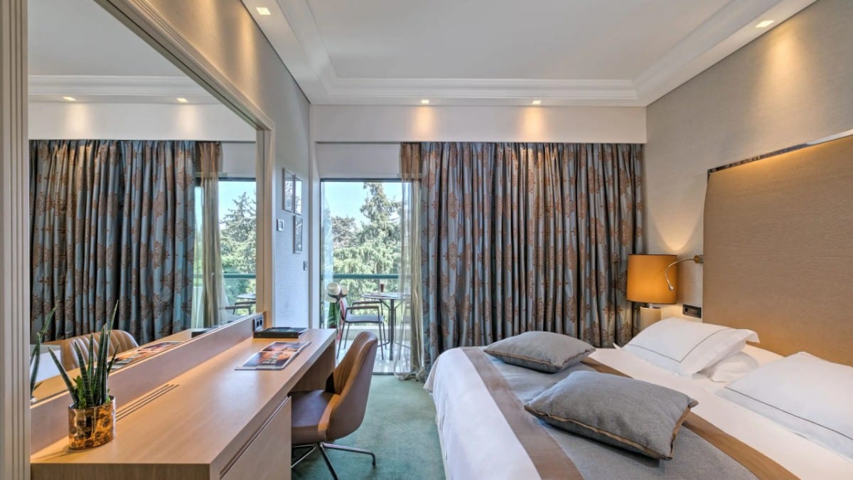 Schlafzimmer im Rodos Park