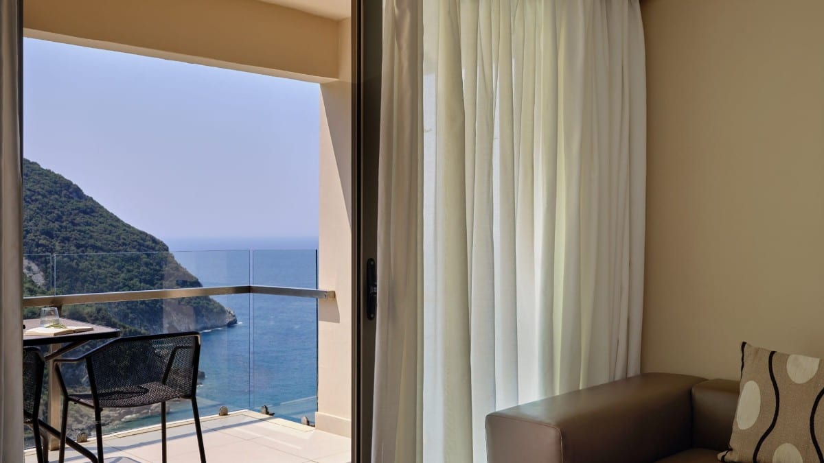 Zimmer im Atlantica Grand Mediterraneo Resort - Adults Only