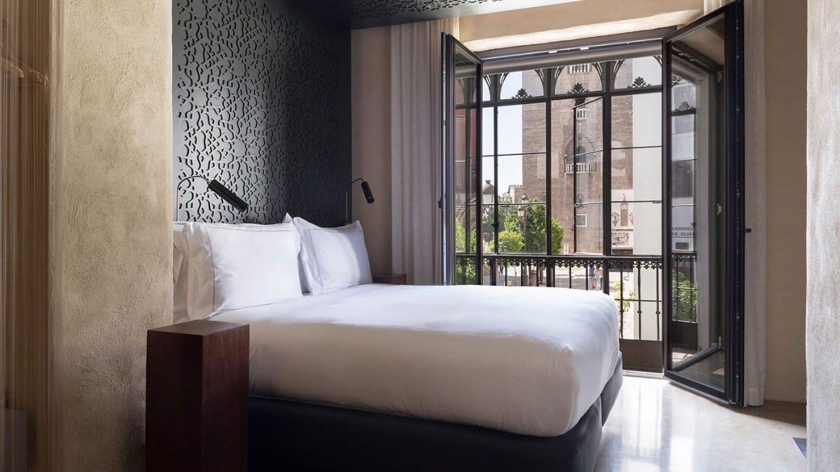 Bedroom at EME Catedral Mercer Hotel