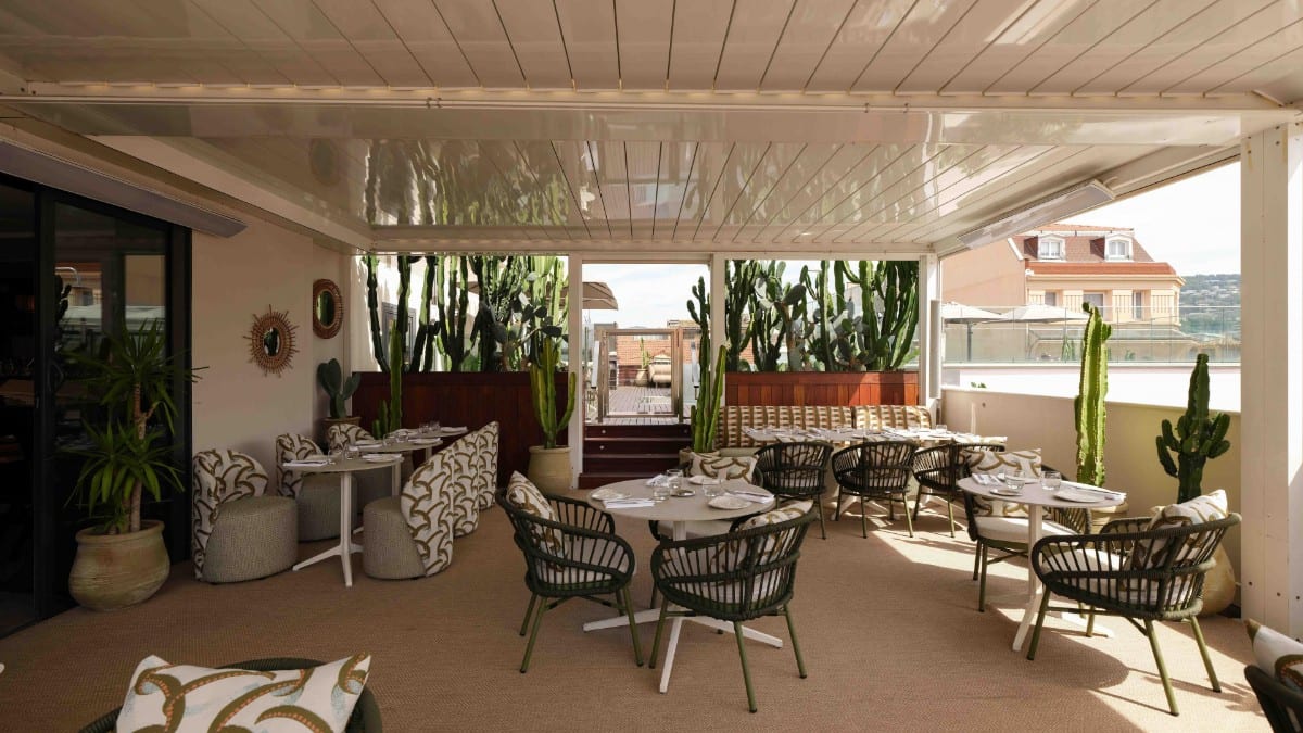 Restaurant im Five Seas by Inwood Hotels
