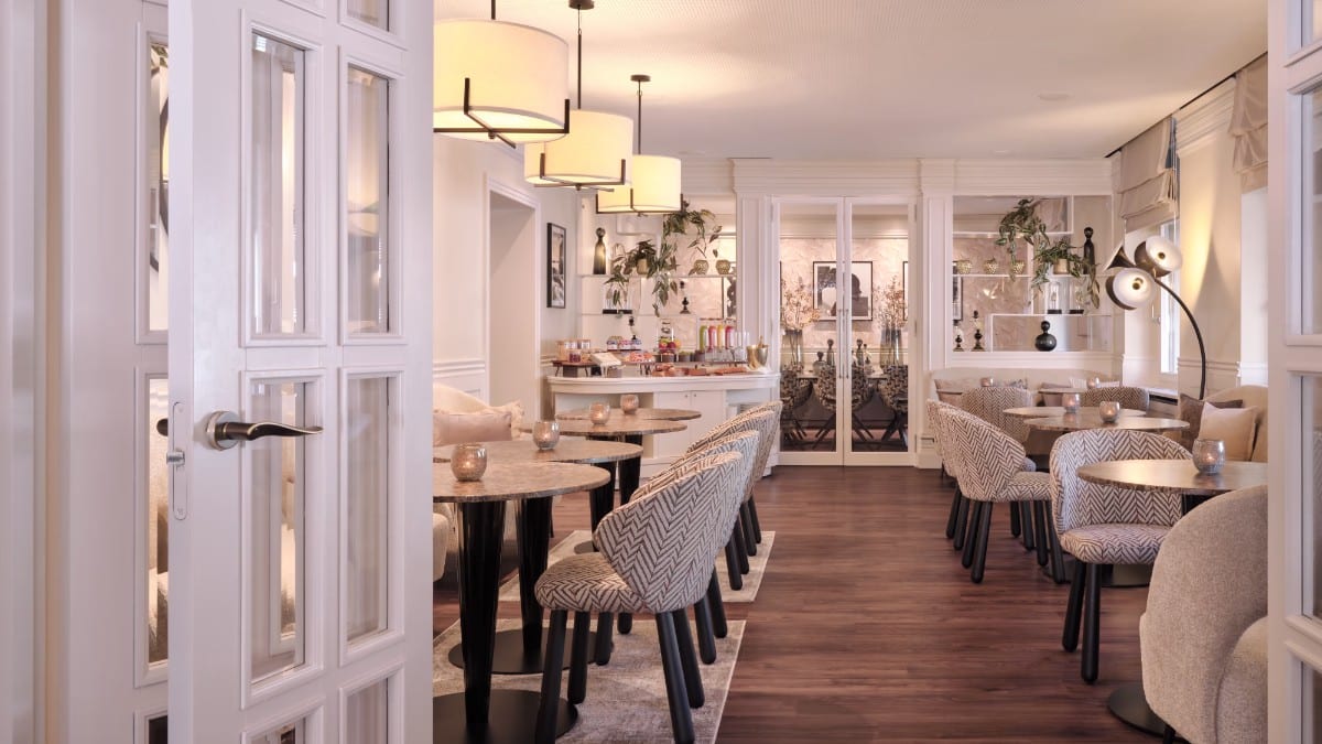 Restaurant at Hotel Alden Splügenschloss Zürich - Leonardo Limited Edition