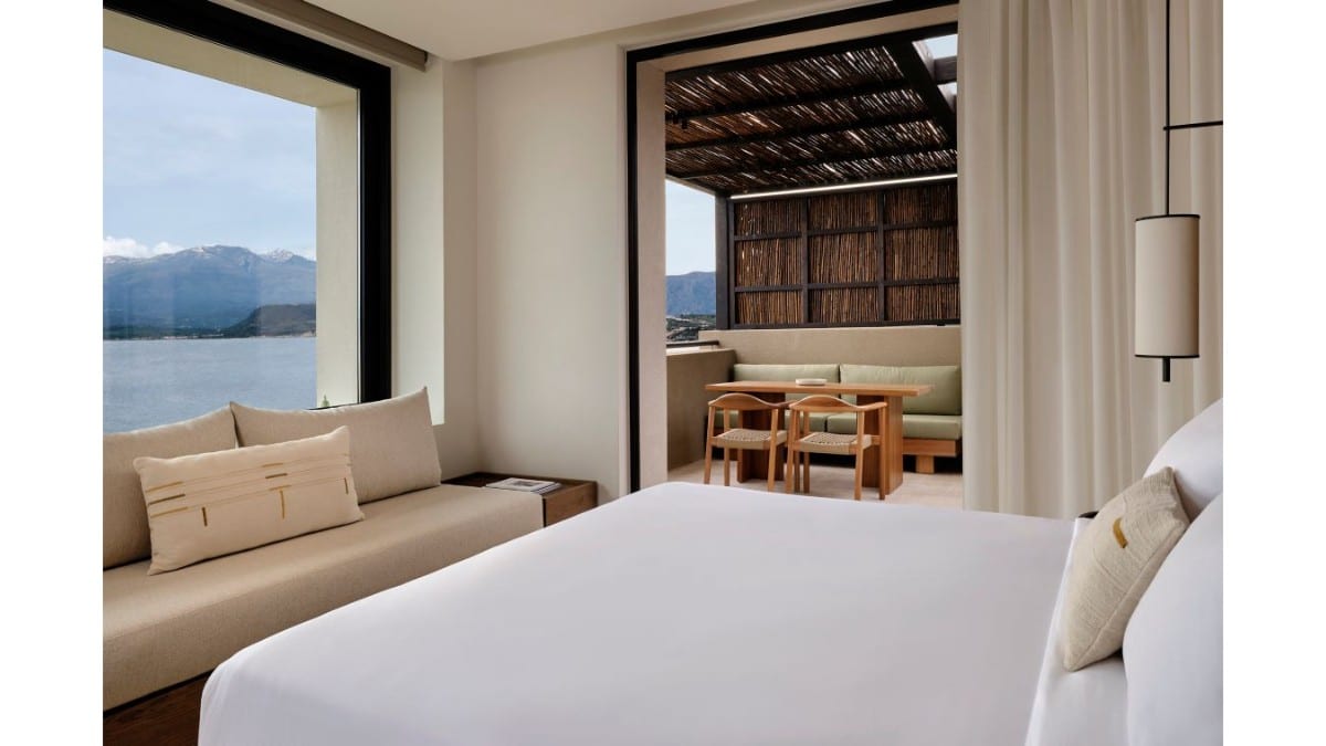 Schlafzimmer im JW Marriott Crete Resort & Spa