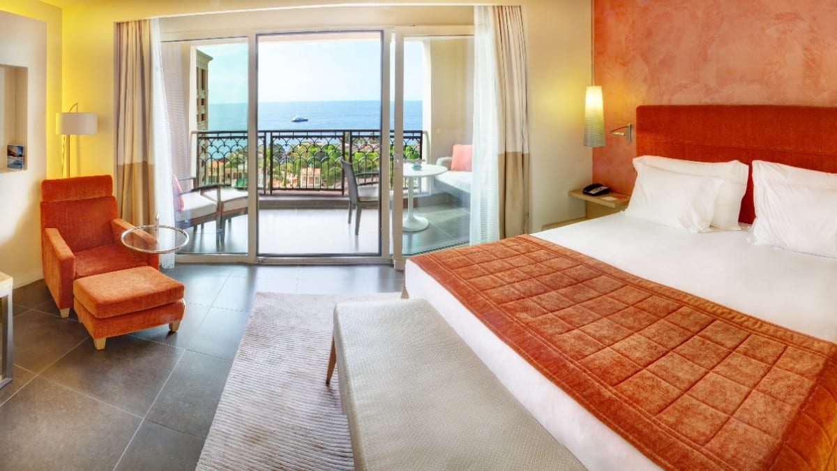 Schlafzimmer im Monte-Carlo Bay Hotel & Resort