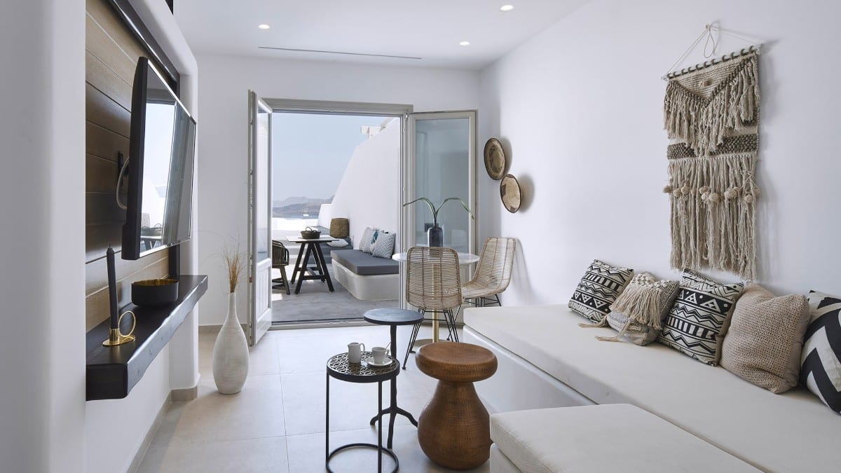 Room at Phos the Boutique