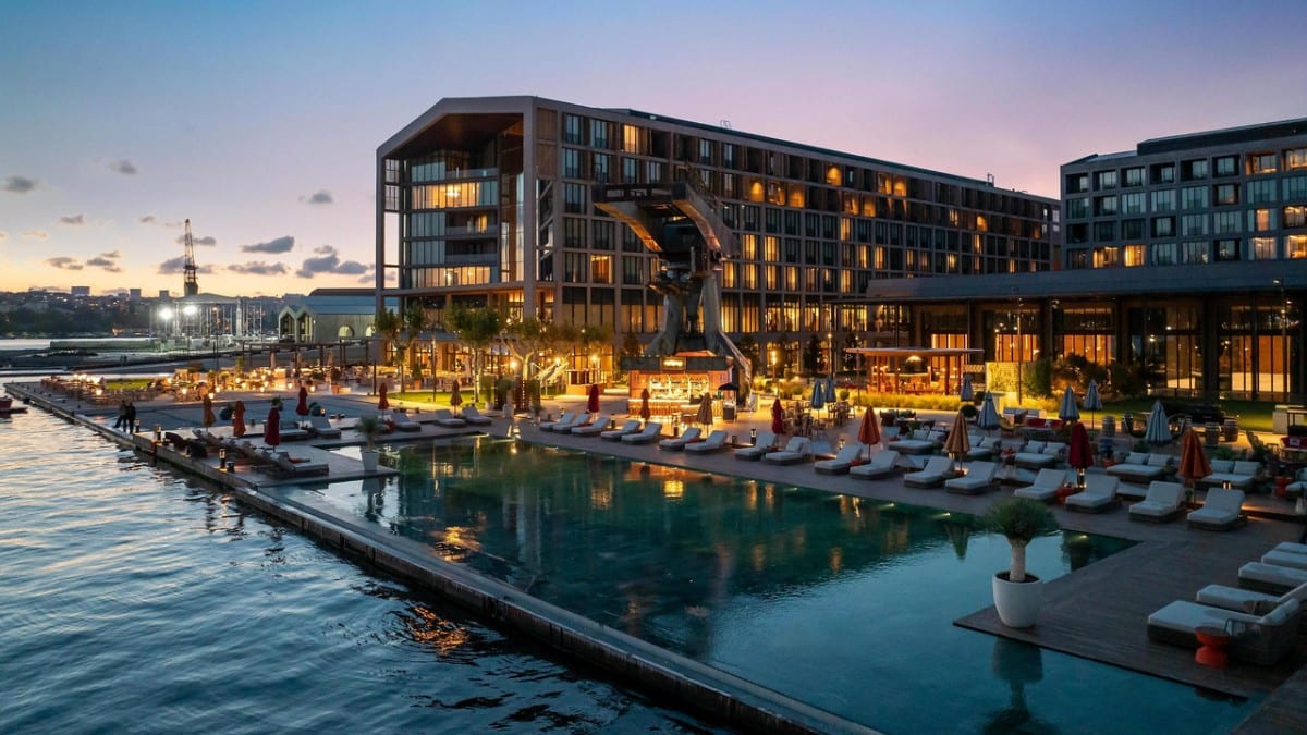 Pool im Rixos Tersane Istanbul