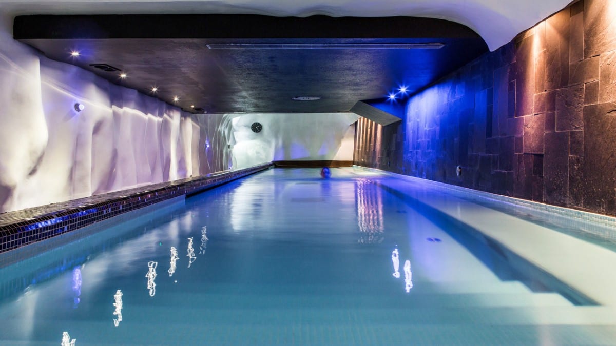 Pool im Anantara New York Palace Budapest - A Leading Hotel of The World