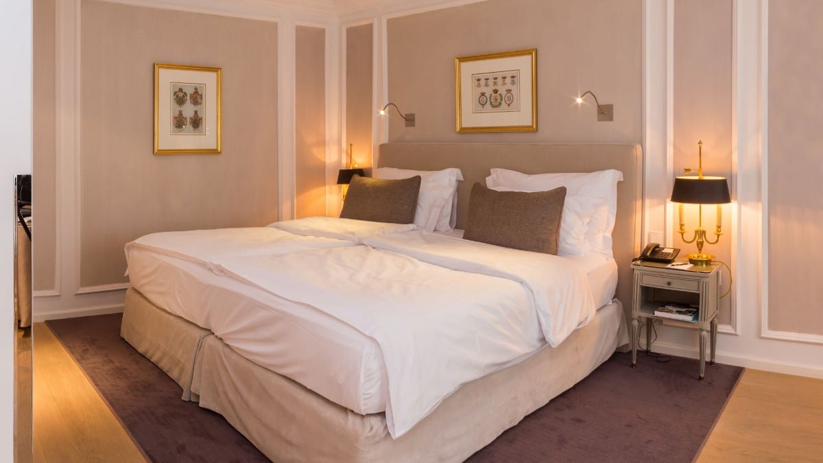 Schlafzimmer im Hotel München Palace