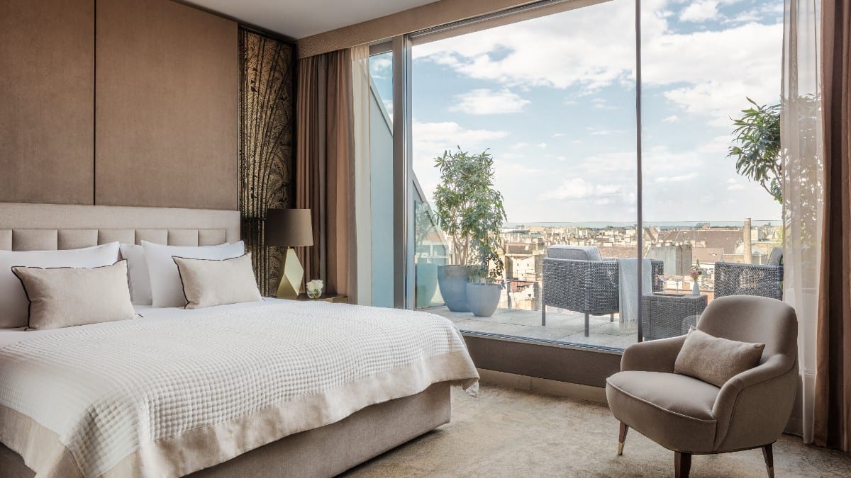 Schlafzimmer im Anantara New York Palace Budapest - A Leading Hotel of The World