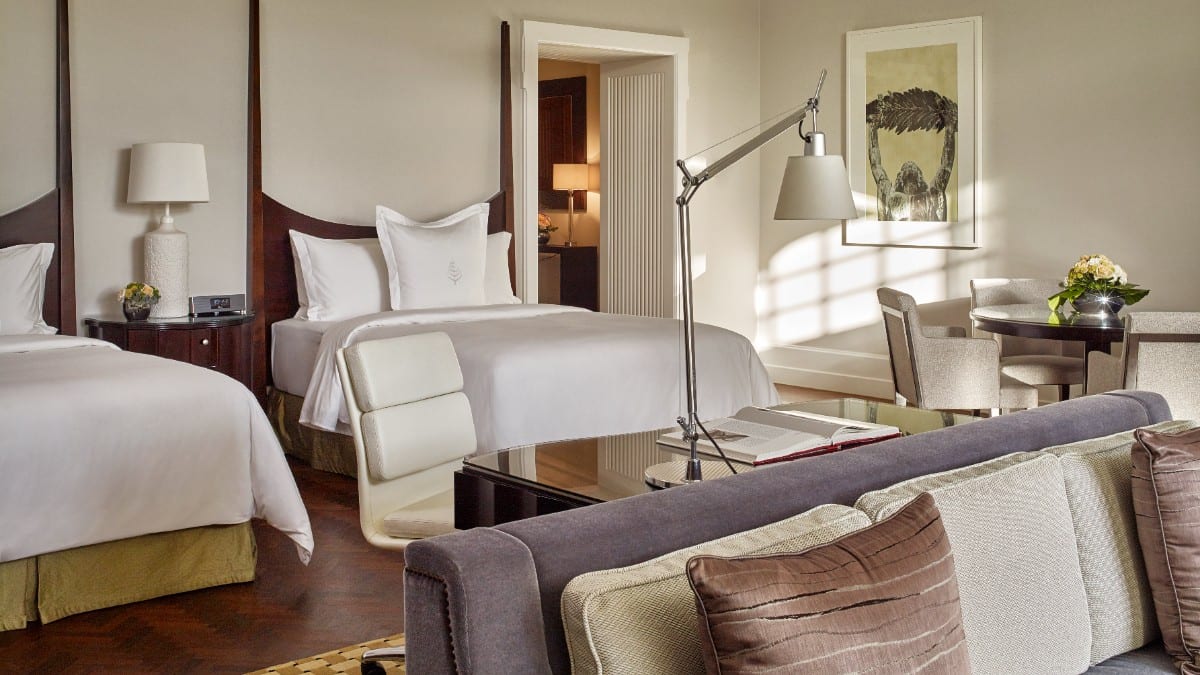Schlafzimmer im Four Seasons Hotel Gresham Palace Budapest