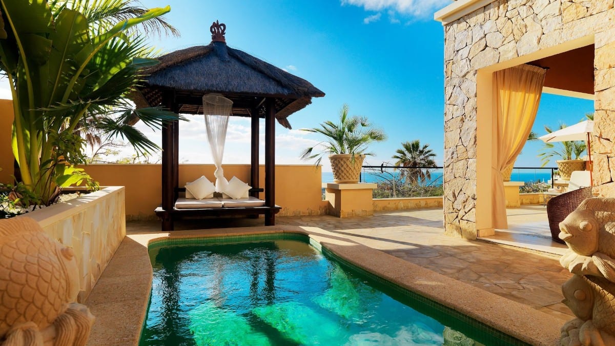 Pool at Royal Garden Villas, Luxury Hotel