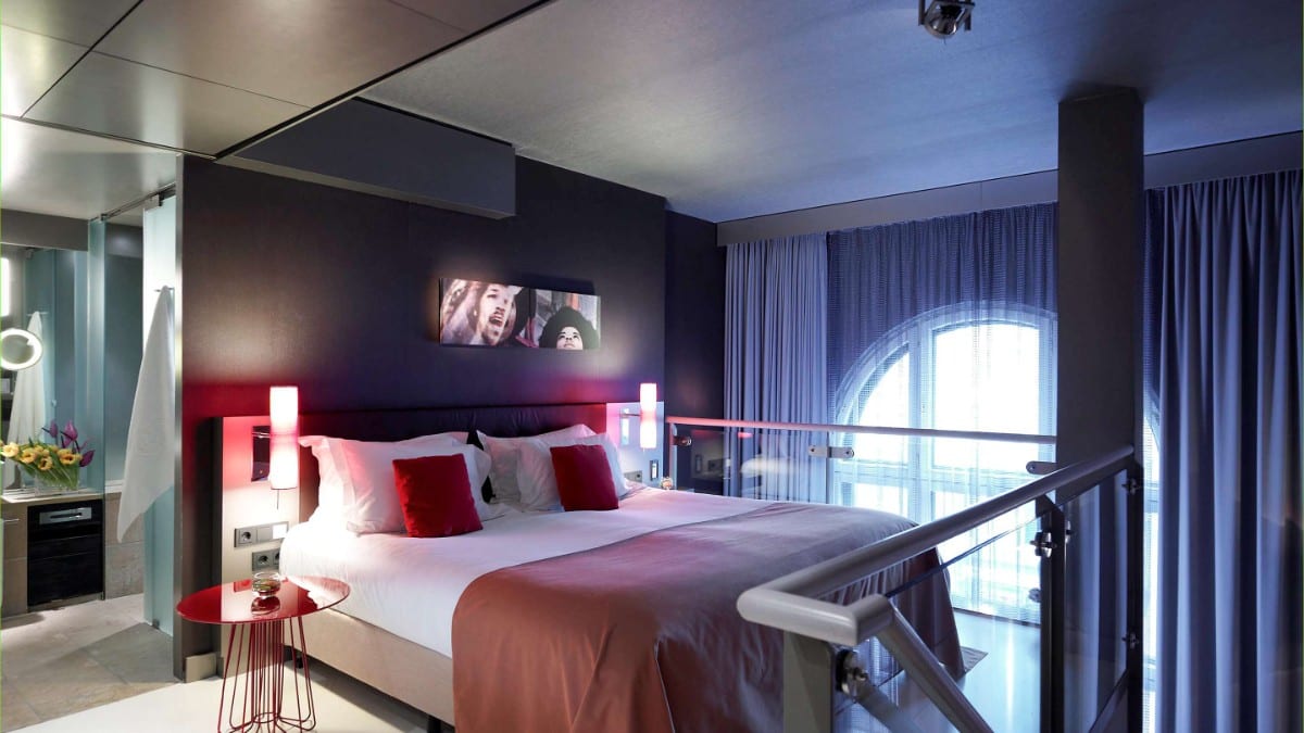Schlafzimmer im Sofitel Munich Bayerpost
