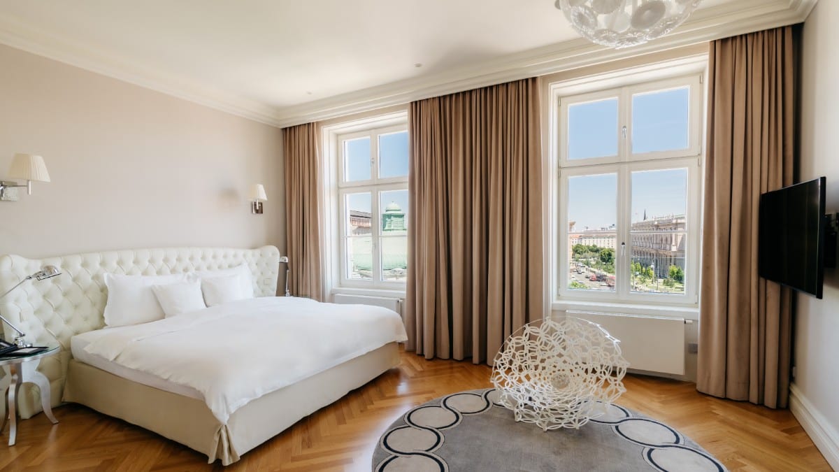 Bedroom at Hotel Sans Souci Vienna