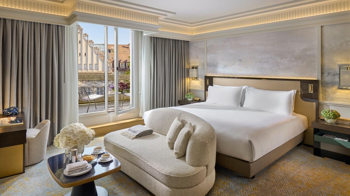 Bedroom at Mandarin Oriental Savoy, Zurich
