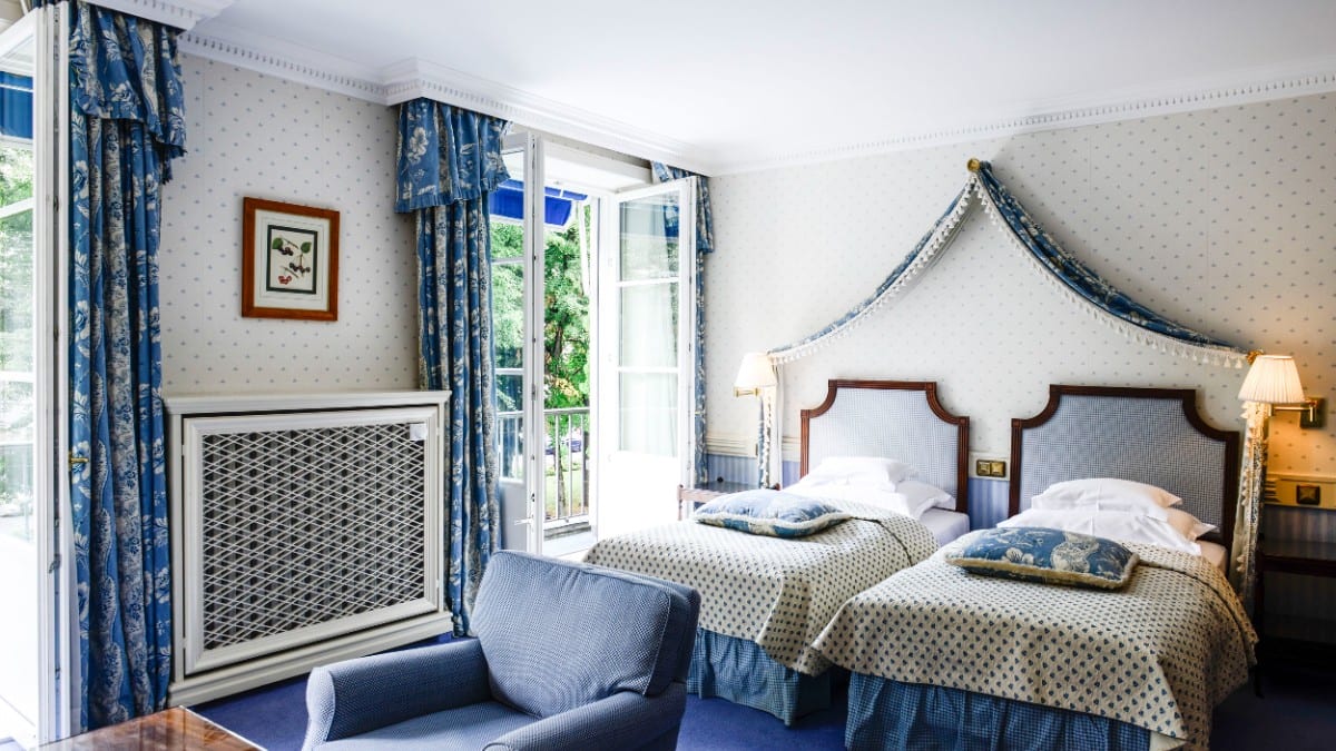 Schlafzimmer im Hotel Bayerischer Hof München