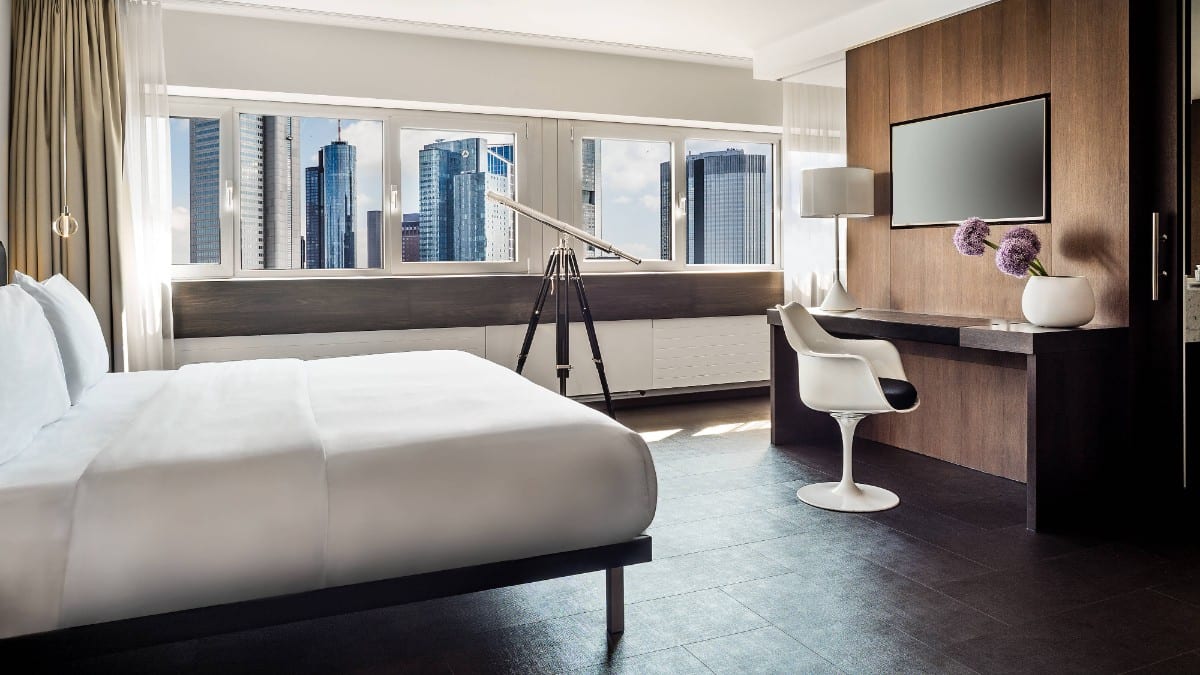 Schlafzimmer im Le Méridien Frankfurt