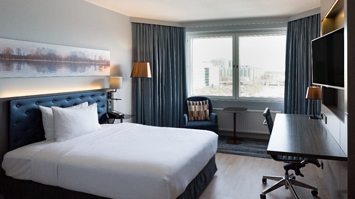 Schlafzimmer im Hilton Helsinki Strand