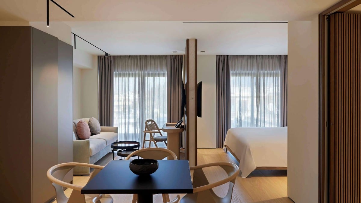 Schlafzimmer im Dusit Suites Athens