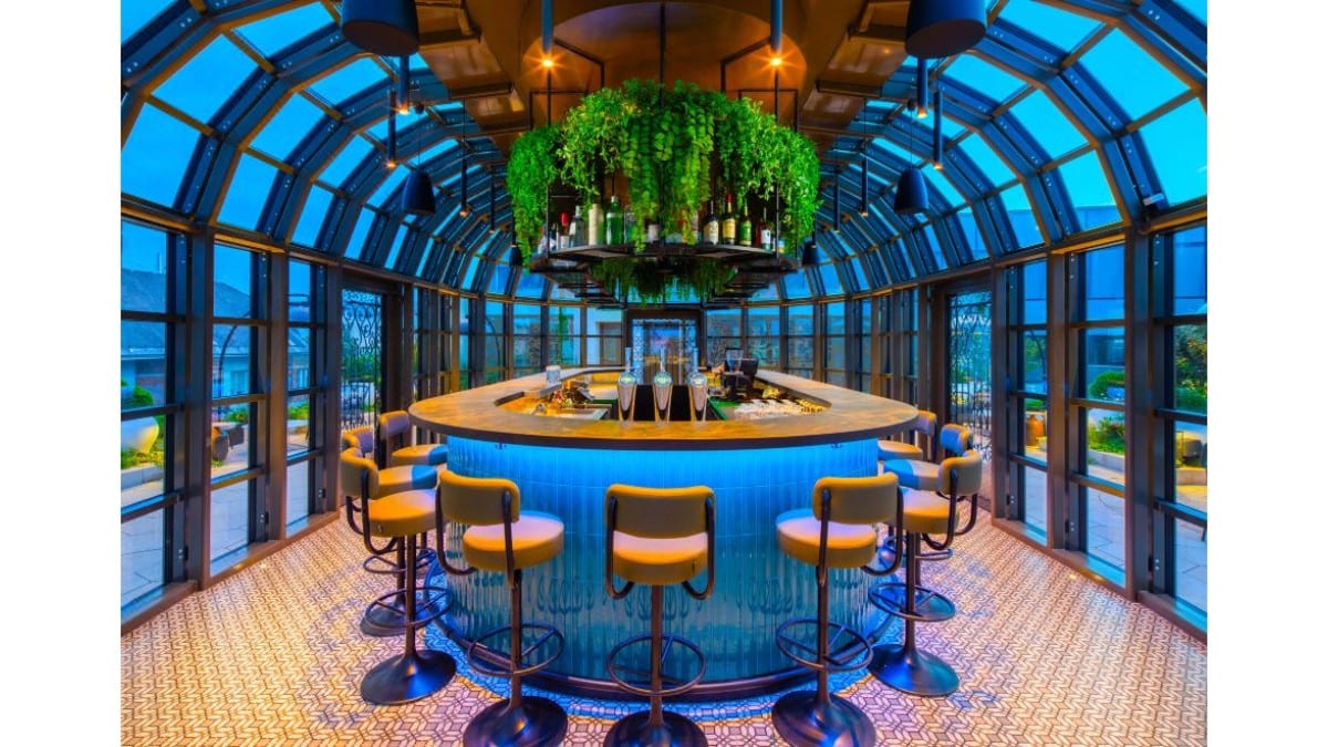 Bar im Kimpton Bem Budapest