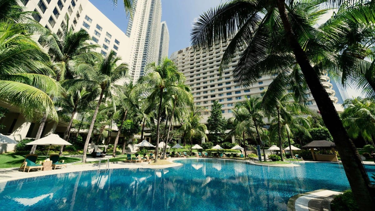 Pool im Edsa Shangri-La, Manila