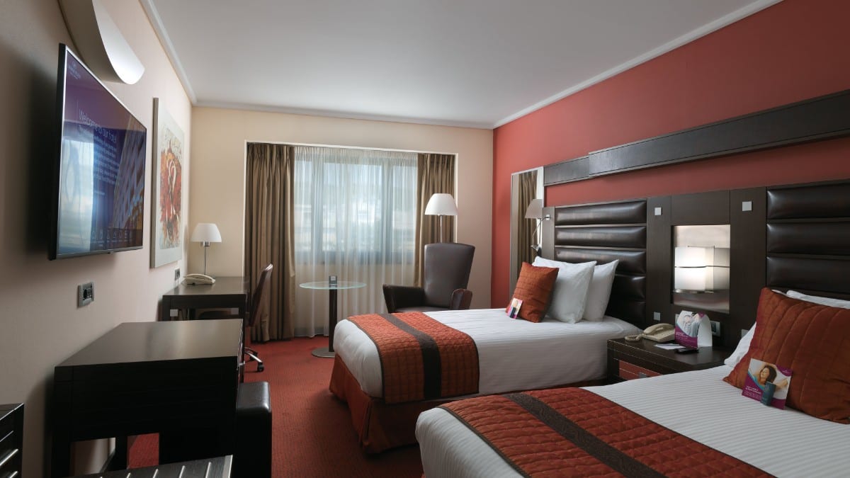 Schlafzimmer im Crowne Plaza Athens - City Centre