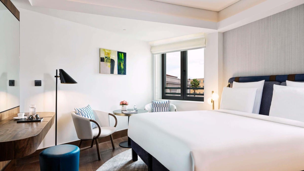 Schlafzimmer im Athens Capital Hotel - MGallery Collection