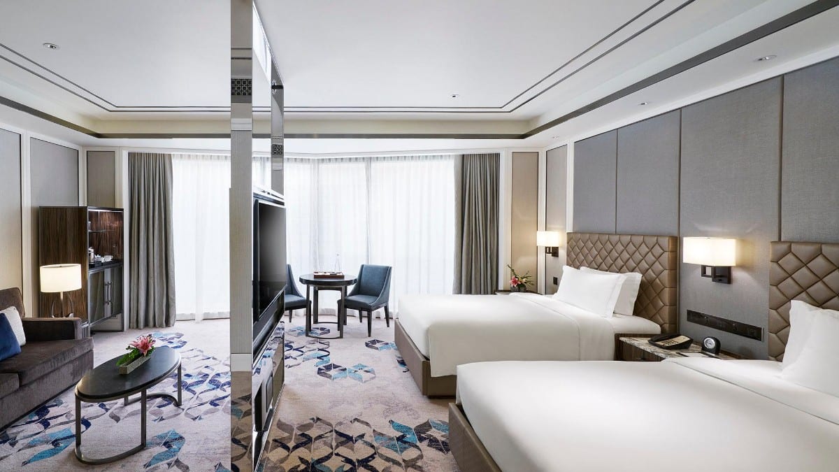 Schlafzimmer im Hotel Okura Manila at Newport World Resorts