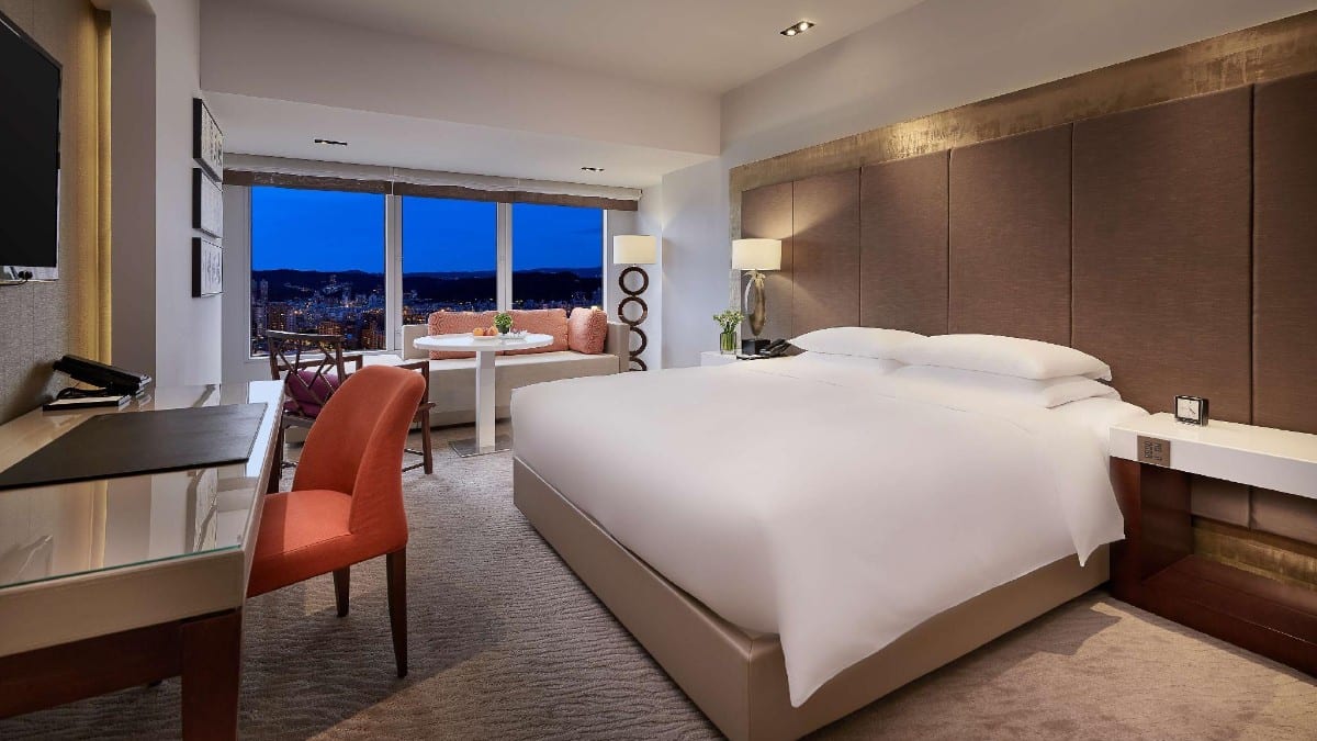Bedroom at Grand Hyatt Taipei