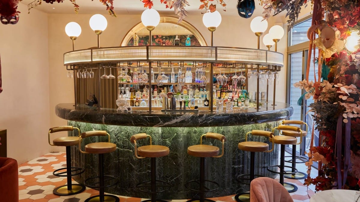 Bar im Gatsby Athens