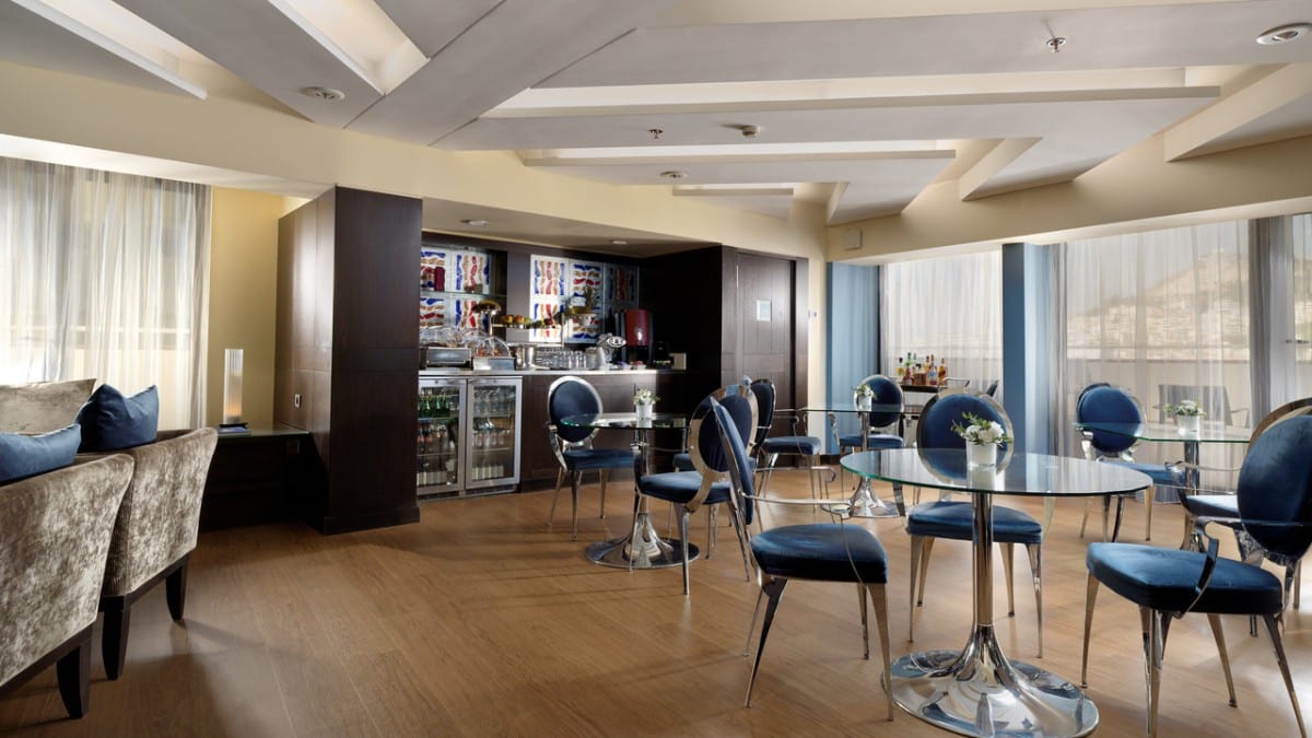 Restaurant im Crowne Plaza Athens - City Centre