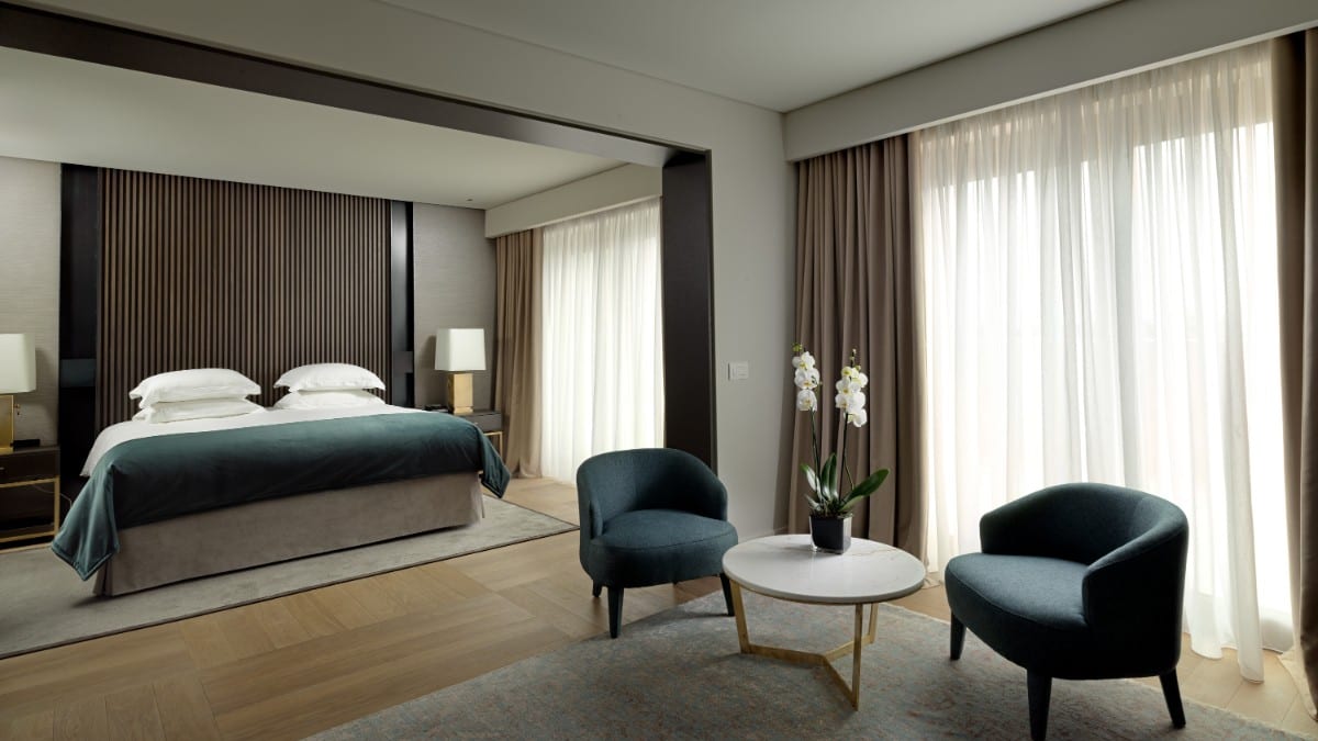 Schlafzimmer im NJV Athens Plaza