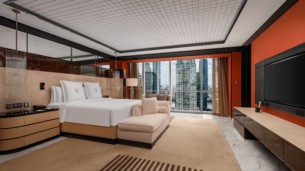 Bedroom at Regent Shanghai Pudong