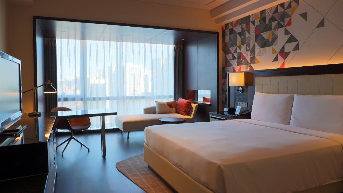 Schlafzimmer im Renaissance Beijing Capital Hotel