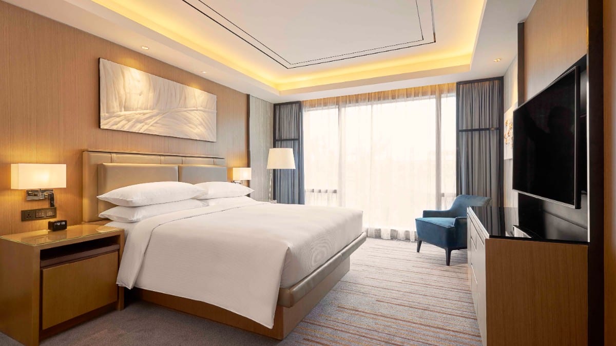 Schlafzimmer im Hilton Manila Newport World Resorts
