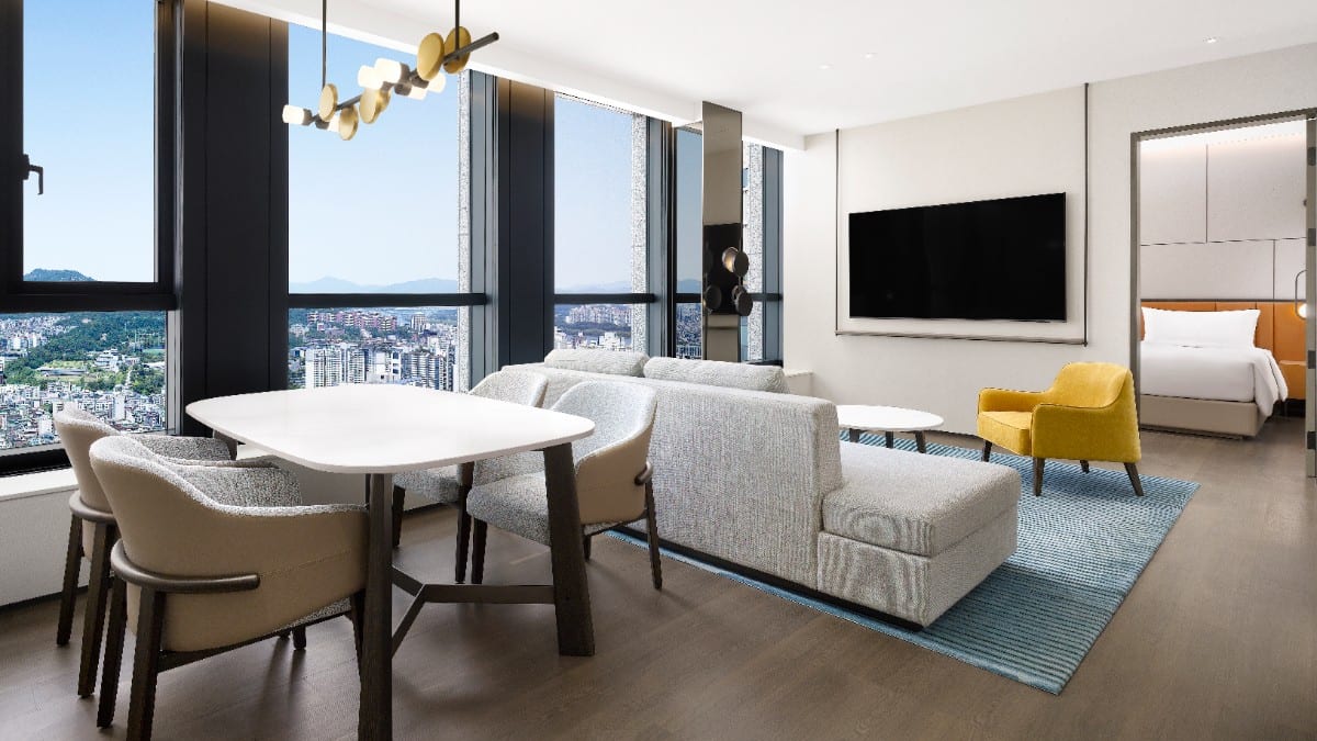 Bedroom at Pullman Ambassador Seoul Eastpole
